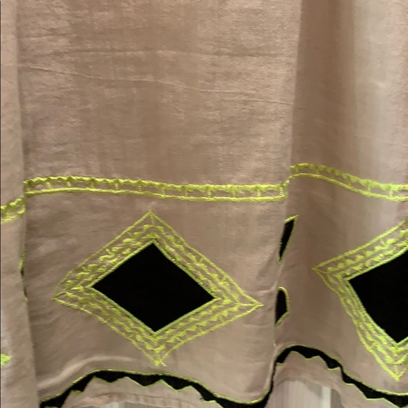 Shirt - Picture 2 of 5